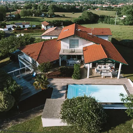 Villa A 5Min De Bayonne Avec Piscine Chauffe Et Salle De Sport Villa Saint-Pierre-d'Irube