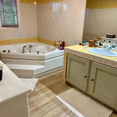 Villa Villa A 5Min De Bayonne Avec Piscine Chauffe Et Salle De Sport Saint-Pierre-d'Irube